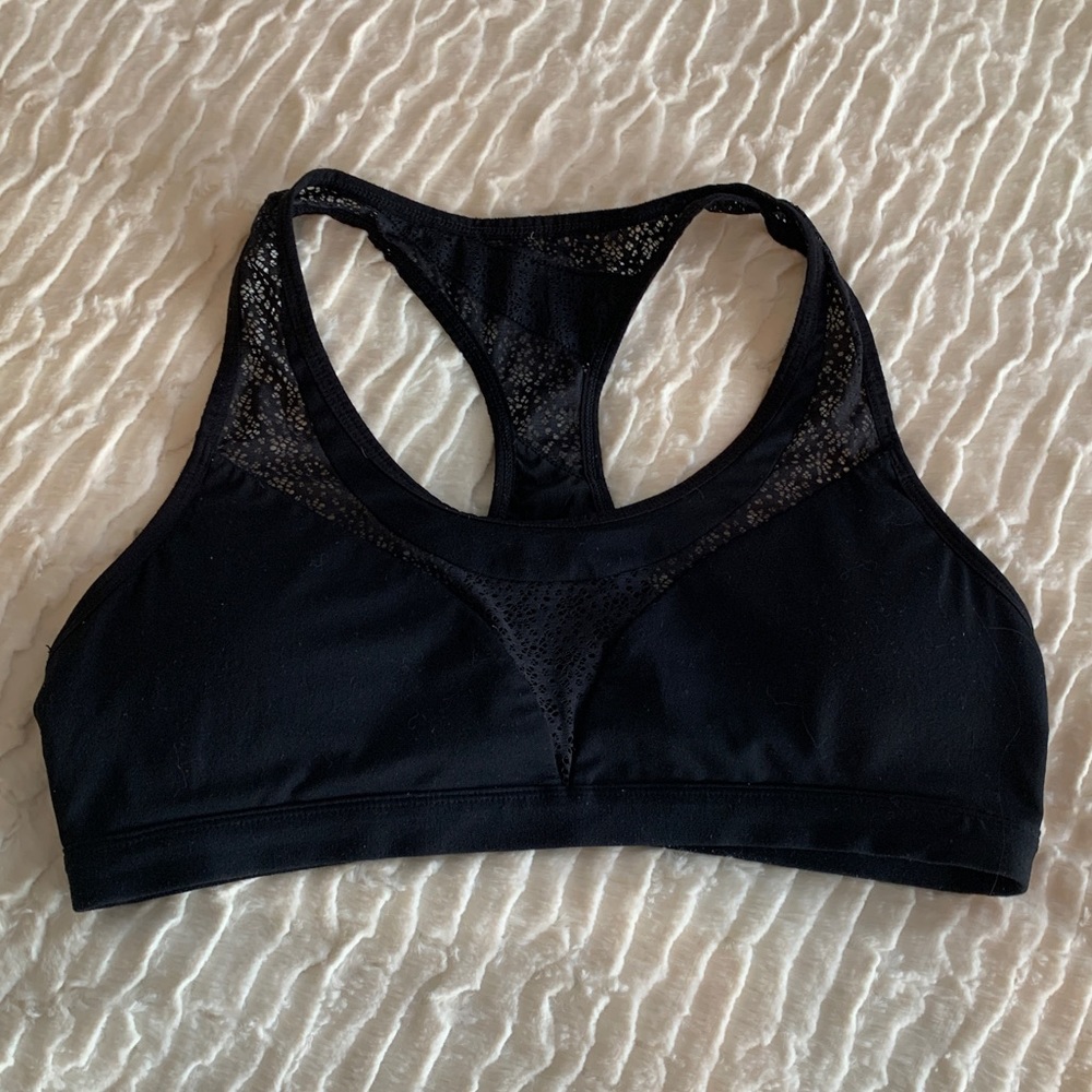 Fabletics Bundle - Picture 7 of 8